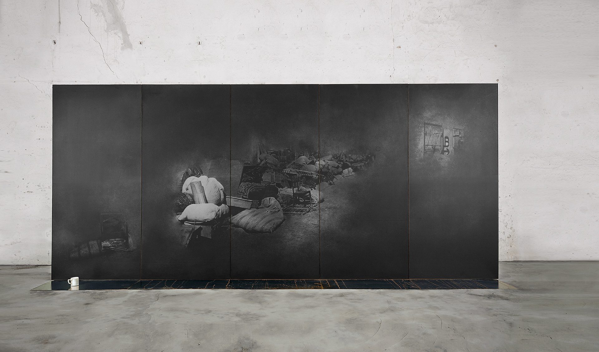 Street. 245 x 555 x 85 cm. Macrodevelopment of photographic image, iron, hand-made paper