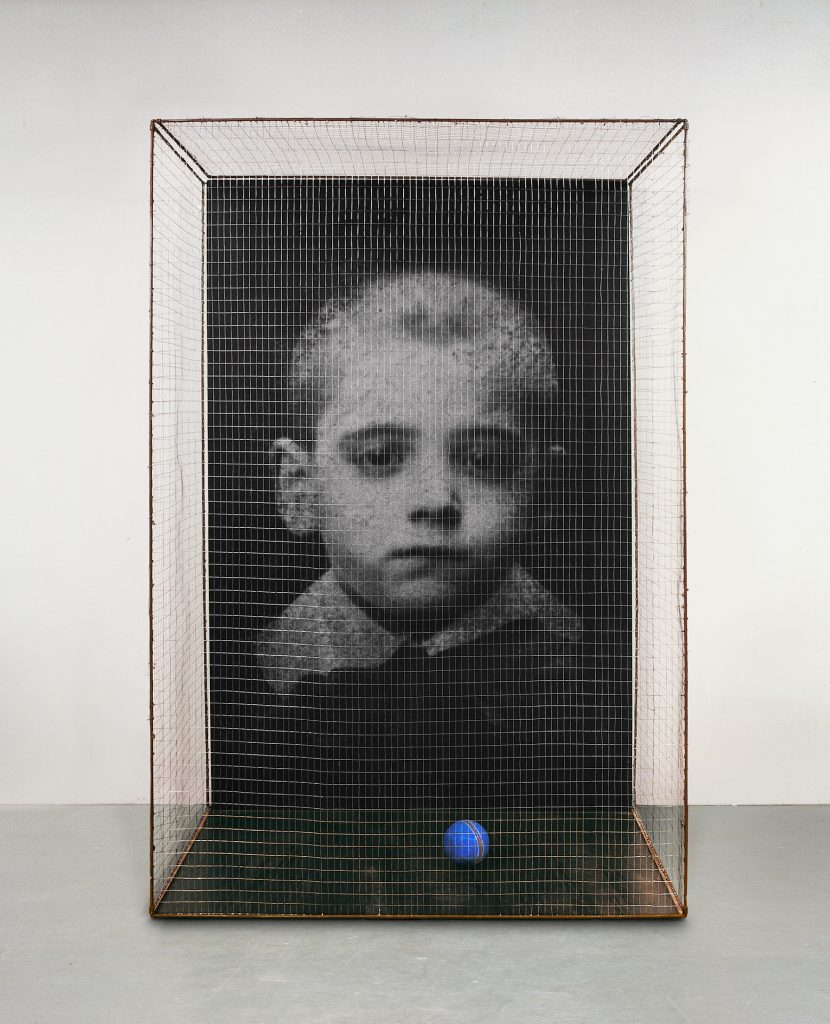Blue ball. (1993) Iron, macrodevelopment of photographic image, hand-made paper, pigment 165 x 100 x 100 cm