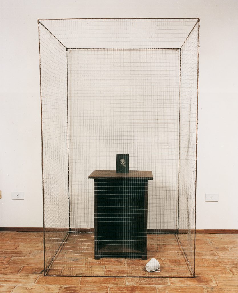 Untitled. Iron photo hand made paper. 165 x 100 x 100 cm
