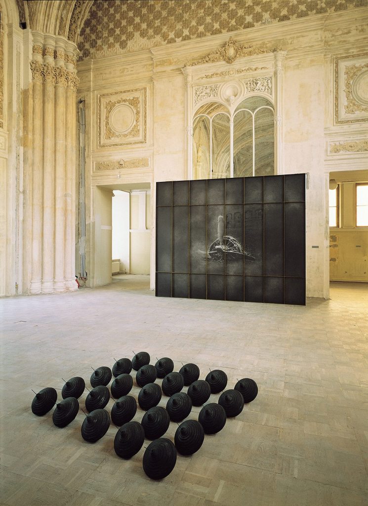 "Things", Installation at the State Russian Museum, St.Petersburg, Russia (1998)