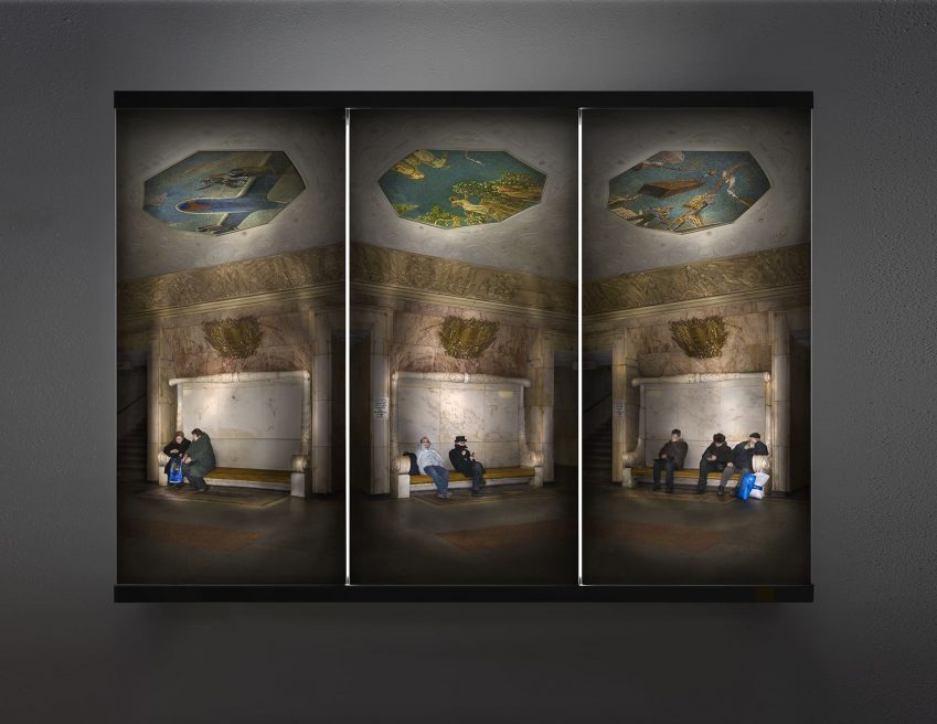 Novokuznezkaja (2007-2009). Image on glass, lacquered wood, light. 225 x 302 x 30,5cm