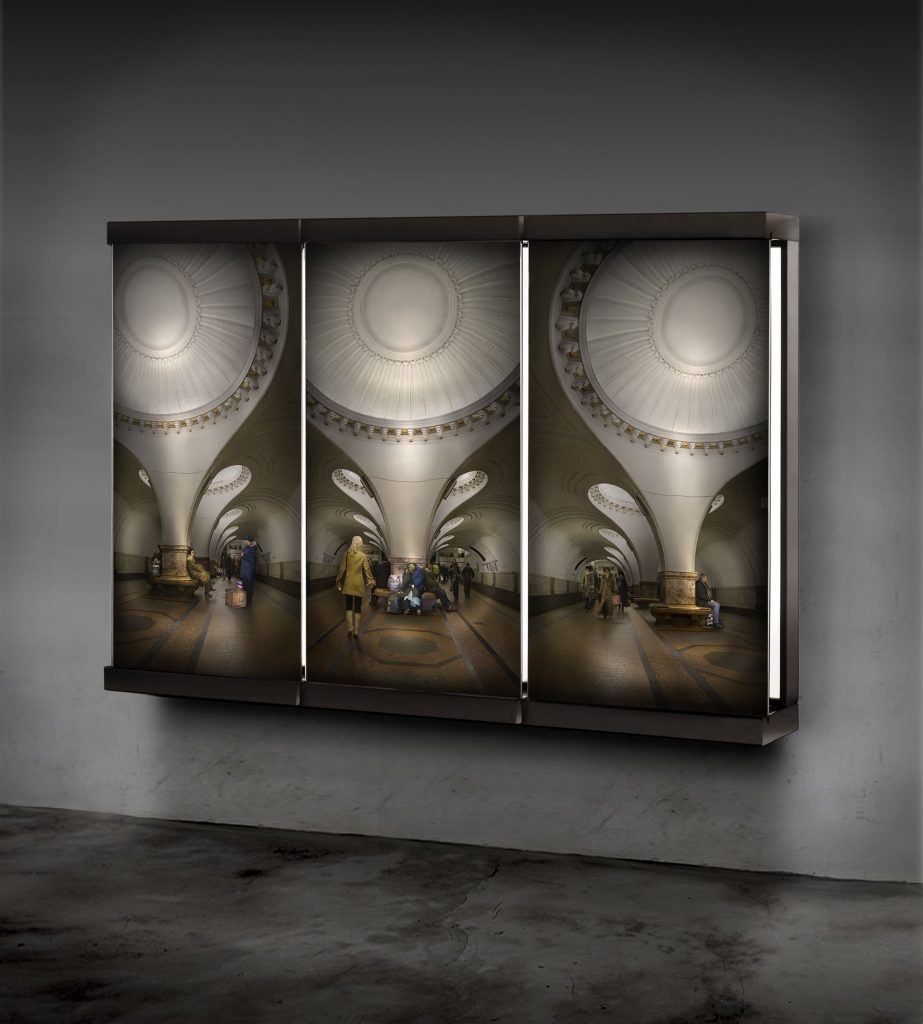 Sokol (side view)(2007-2010). Image on glass, lacquered wood, light. 159,5 x 242 x 28 cm